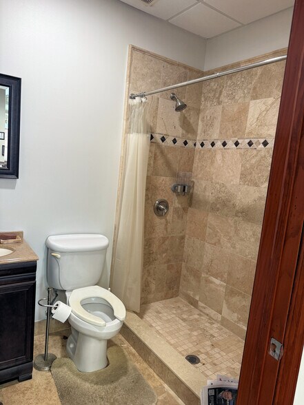 More Photos Of 1005 W Indiantown Rd, Jupiter Office For Sale