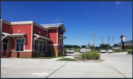 More Photos Of 407 Cape West Crossings, Cape Girardeau Restaurant For Sale