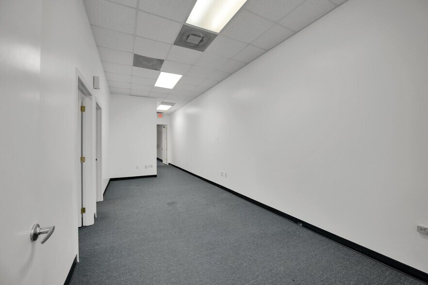 More Photos Of 13300 NW 27th Ave, Opa-locka Restaurant For Lease