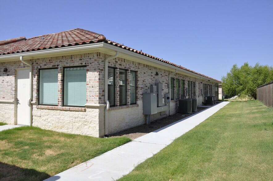 More Photos Of 4957 Golden Triangle Blvd, Fort Worth Medical For Lease