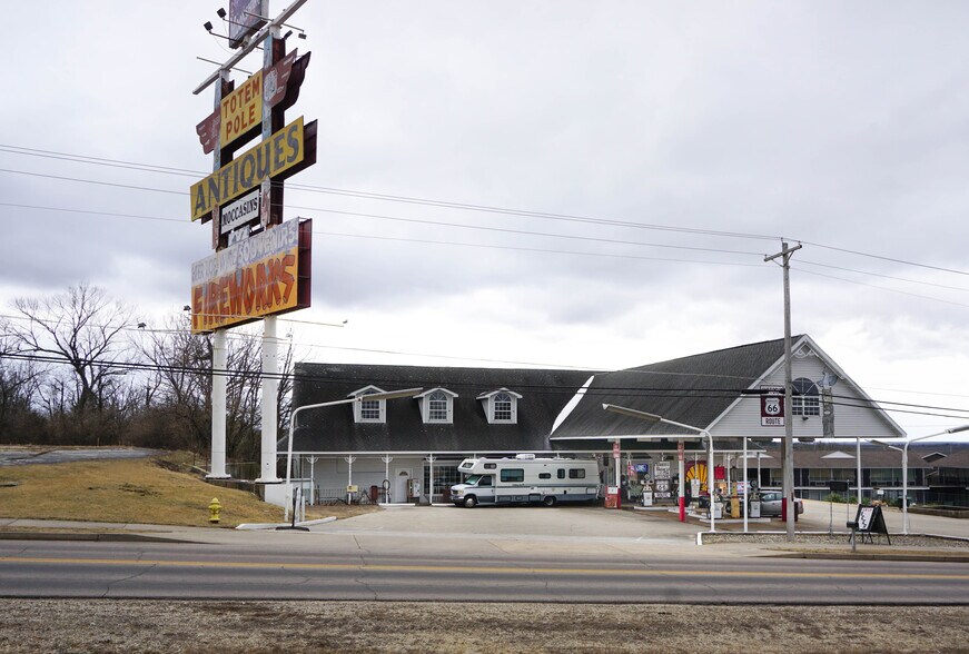 Primary Photo Of 1413 Martin Springs Dr, Rolla Convenience Store For Lease