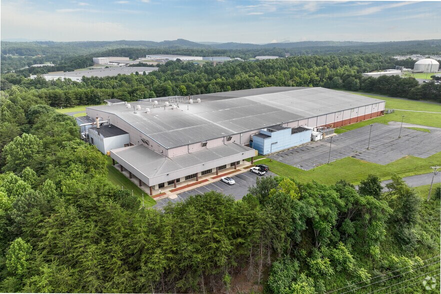More Photos Of 175 Mehler Ln, Martinsville Manufacturing For Sale