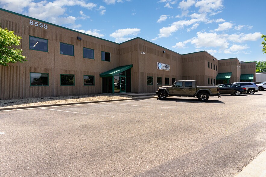 More Photos Of 8555 W 123rd St W, Savage Flex For Lease