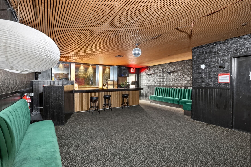 More Photos Of 6 Saint Marks Pl, New York Storefront For Sale