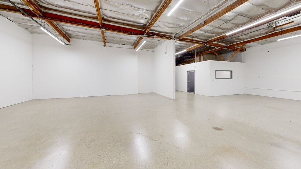 Primary Photo Of 679-699 Strander Blvd, Tukwila Unknown For Lease