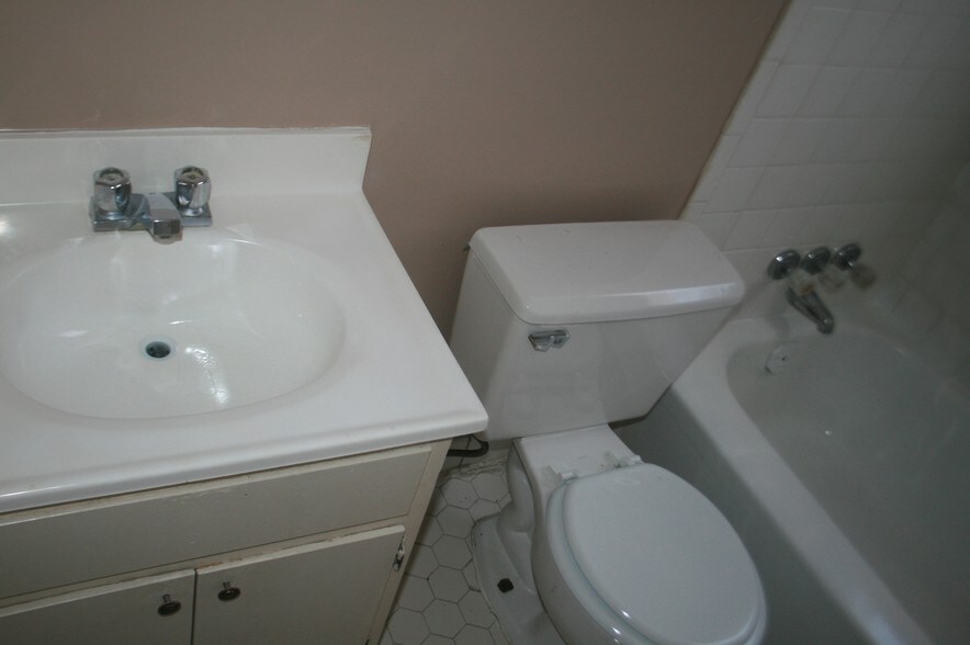 More Photos Of 4332 Melinda Ave, Memphis Apartments For Sale