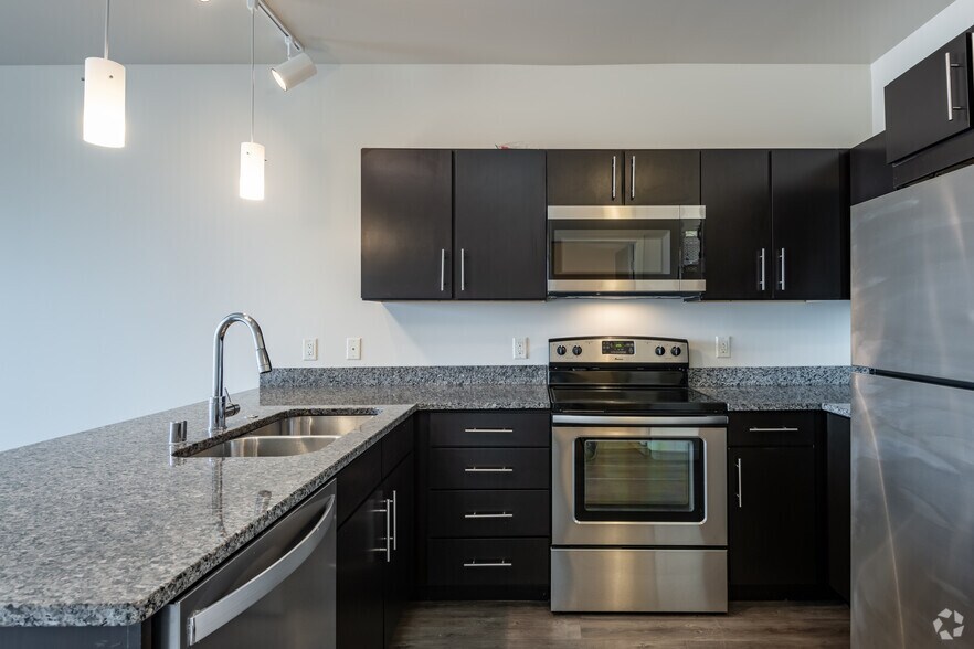 More Photos Of 1320 S 1st St, Milwaukee Apartments For Lease