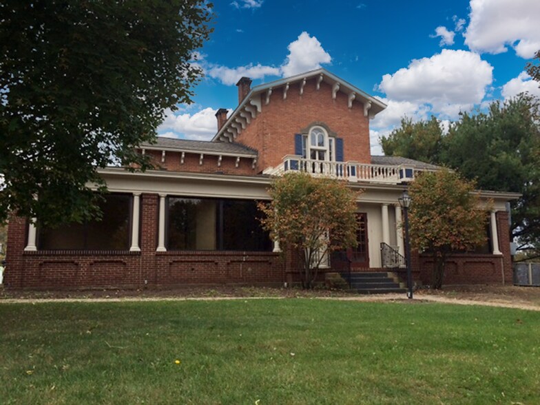 Primary Photo Of 33 Public Sq, Brecksville Office For Lease