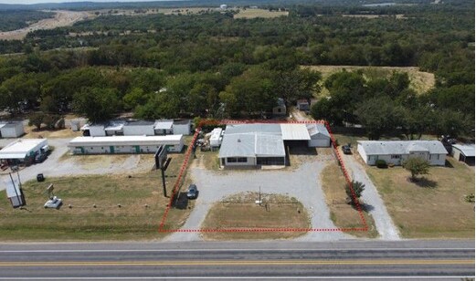 More Photos Of 4737 TX-91, Denison Showroom For Lease