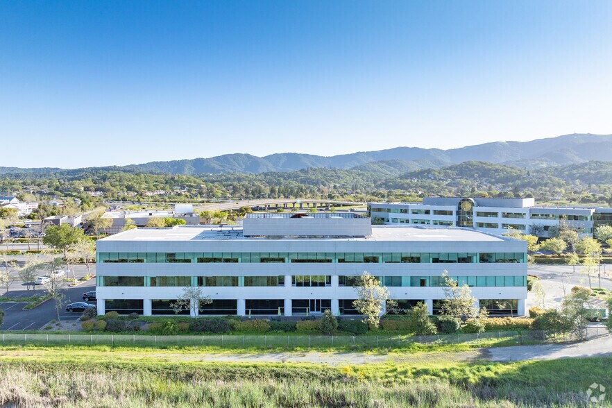 More Photos Of 88 Rowland Way, Novato Medical For Lease