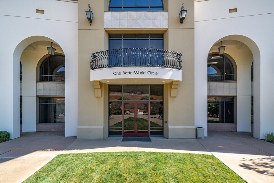 More Photos Of 1 Better World Cir, Temecula Unknown For Lease