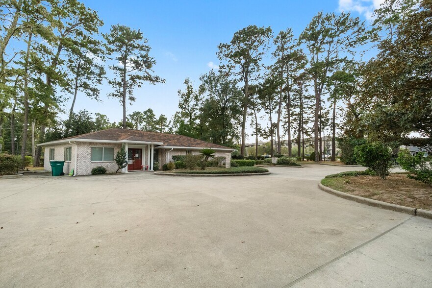 More Photos Of 1824 Sawdust Rd, The Woodlands Medical For Sale