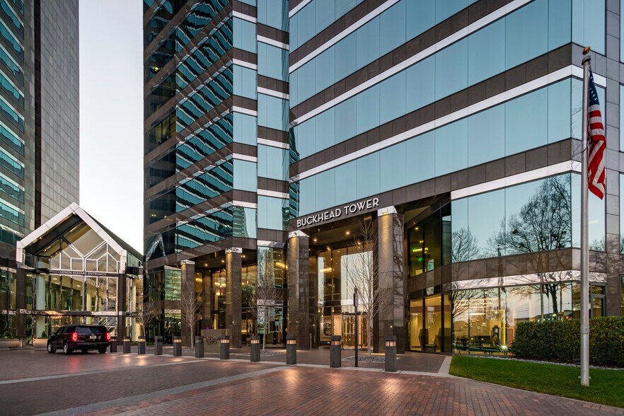 More Photos Of 3399 Peachtree Rd NE, Atlanta Coworking Space