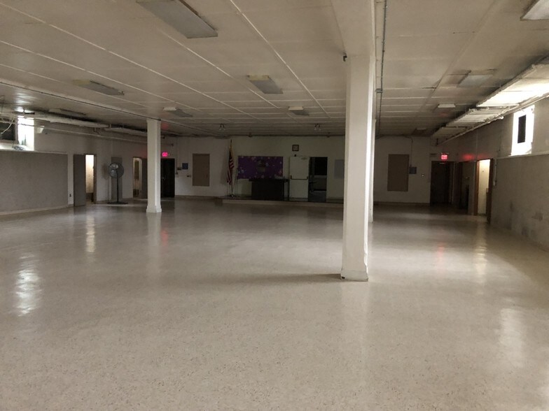 More Photos Of 18430 Utica Rd, Roseville Religious Facility For Sale