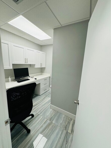 More Photos Of 5210 Linton Blvd, Delray Beach Medical For Sale