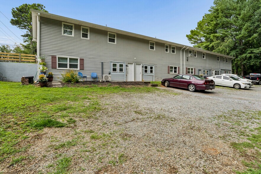 More Photos Of 210 Longview Ave, Jonesborough Apartments For Sale