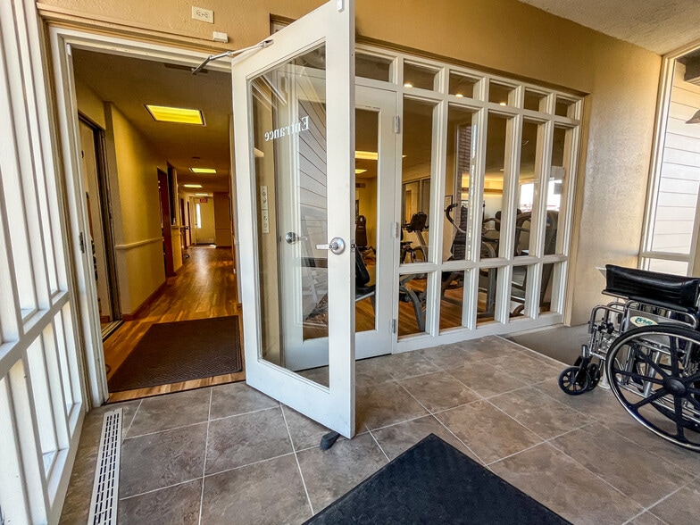 More Photos Of 2001 7th St, Rapid City Office For Sale