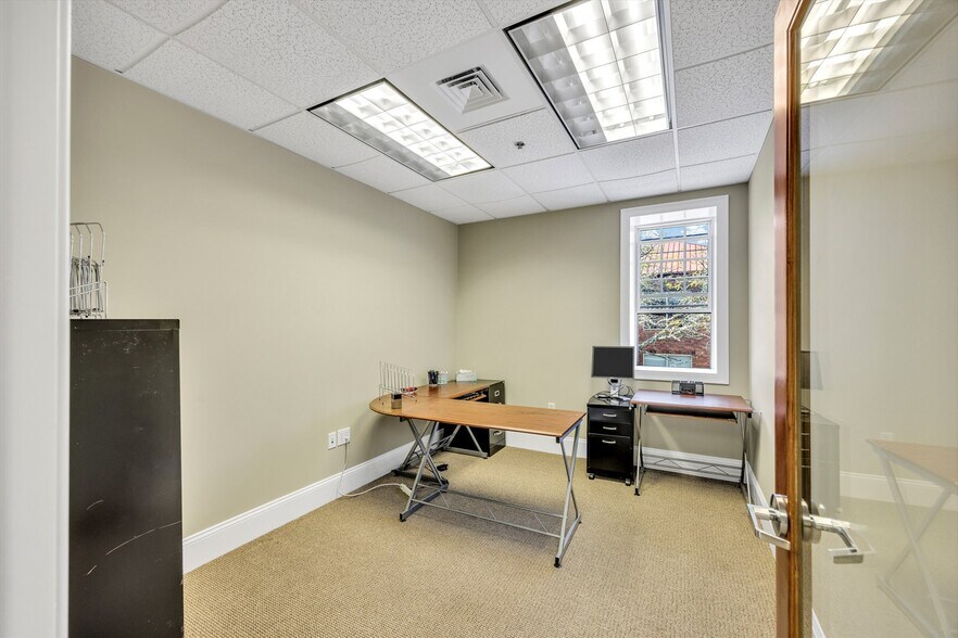 More Photos Of 540 Main St, Hyannis General Retail For Sale