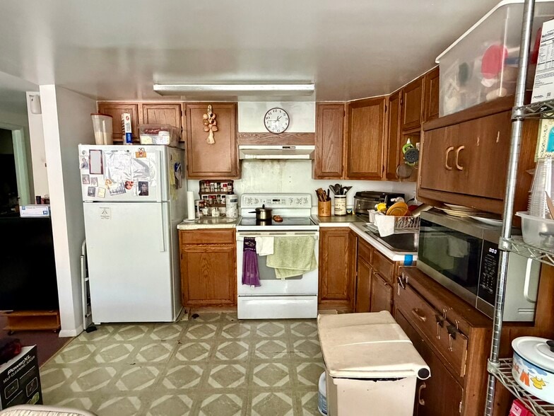More Photos Of 1748 Eastern Ave, Baltimore Flex For Sale