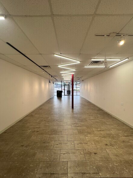 More Photos Of 5010 W Main St, League City Unknown For Lease