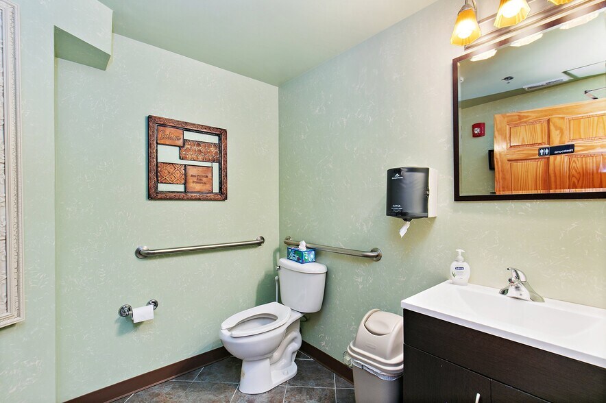 More Photos Of 15-85 N Woodbury St, South Elgin Apartments For Lease