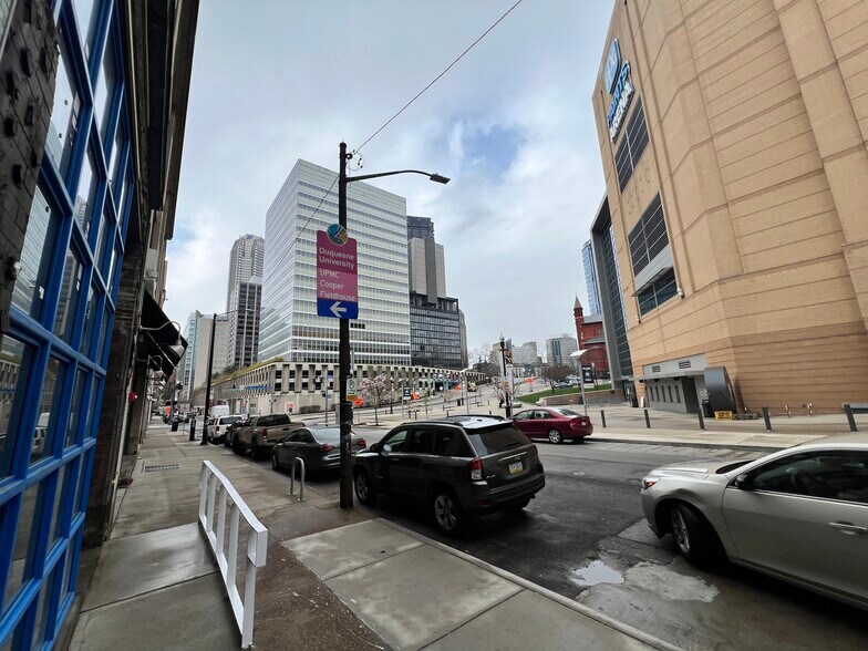 More Photos Of 1016 Fifth Ave, Pittsburgh Storefront Retail Residential For Sale