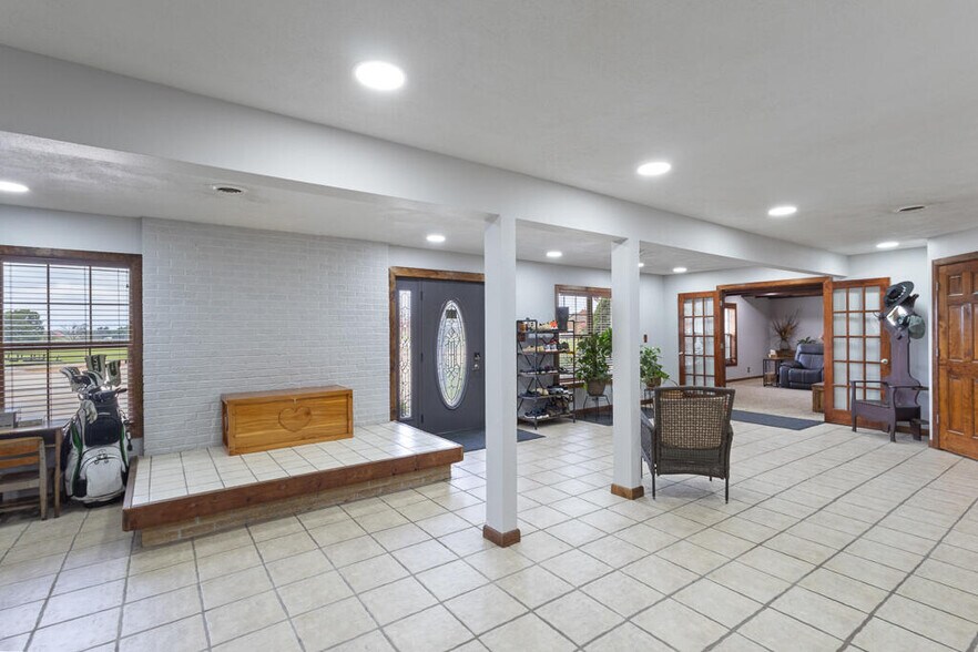 More Photos Of 19824 State Highway 112, Cassville Apartments For Sale