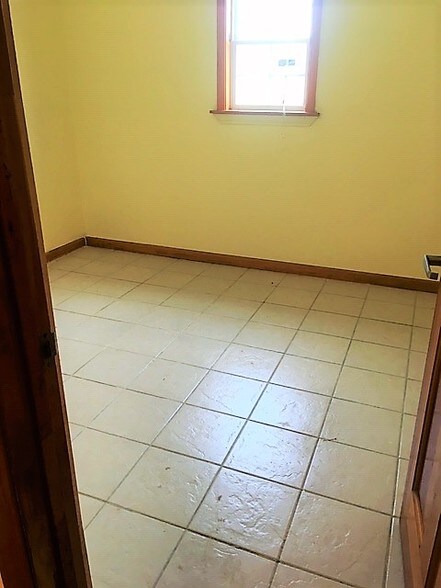 More Photos Of 8453 Howard Dr, Houston Medical For Lease