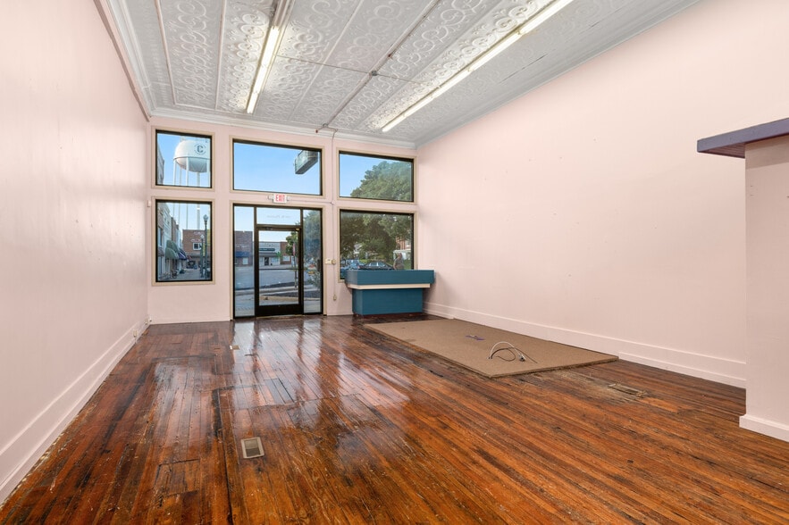 More Photos Of 107-109 W Pleasant Ave, Covington Loft Creative Space For Sale