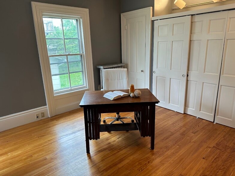 More Photos Of 8 Court St, Concord Office For Sale