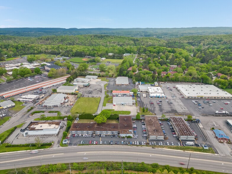 More Photos Of 950 Starvue Dr NW, Cleveland Office For Sale