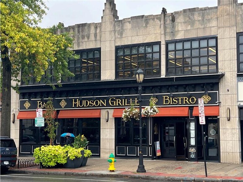 Primary Photo Of 165 Mamaroneck Ave, White Plains General Retail For Lease