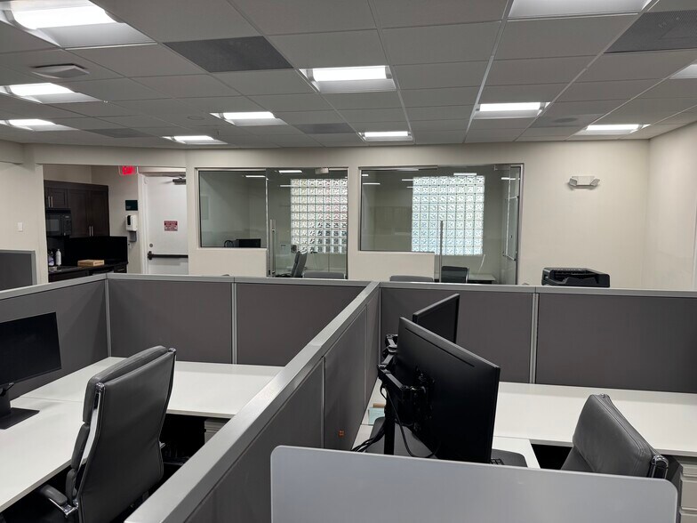 More Photos Of 12895 SW 132nd St, Miami Office For Sale