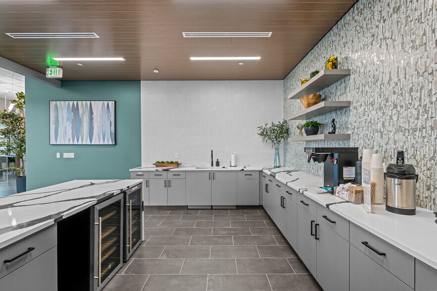 More Photos Of 5299 Dtc Blvd, Greenwood Village Office For Lease