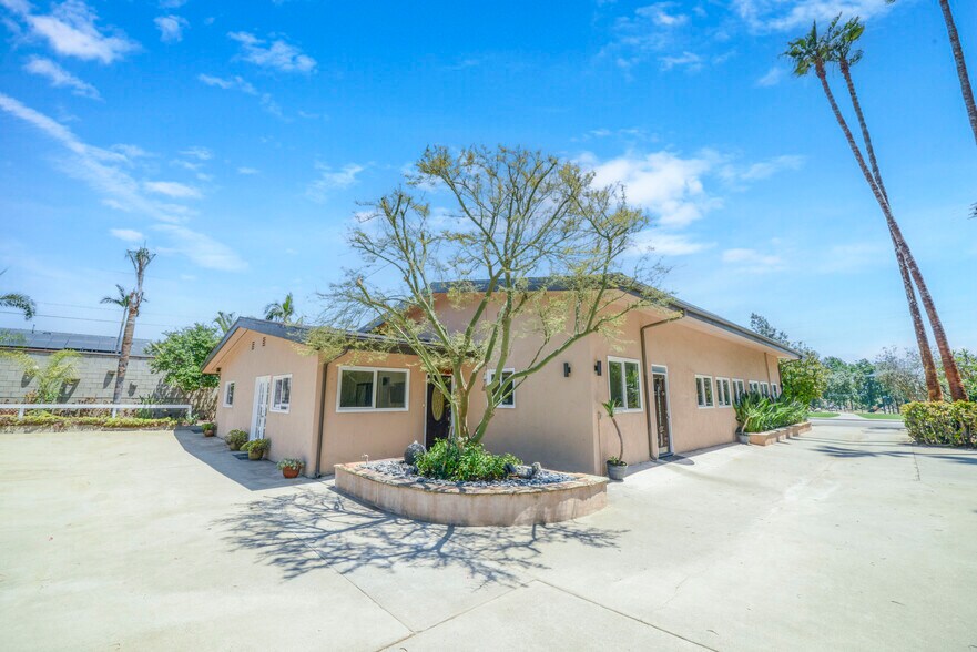 More Photos Of 5905 Old Wheeler Rd, La Verne Assisted Living For Sale