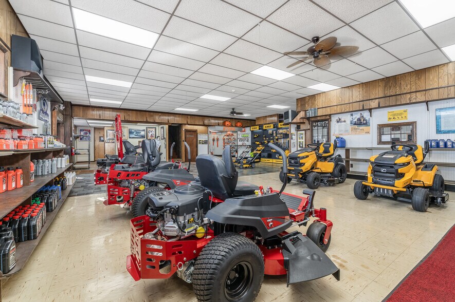 More Photos Of 5 Larison Ln, Ringoes Storefront Retail Office For Sale