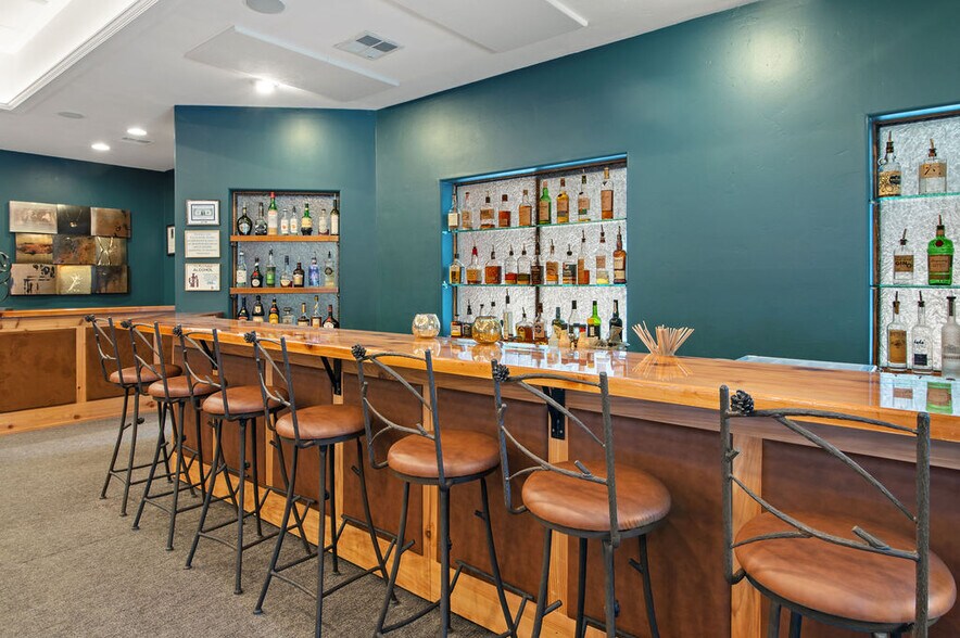 More Photos Of 7951 Hwy 35, Bigfork Restaurant For Lease