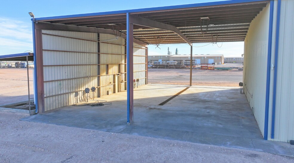 More Photos Of 11000 W County Road 72, Midland Distribution For Lease