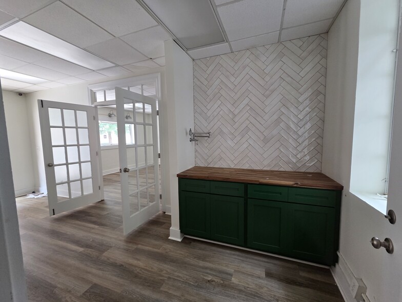 More Photos Of 113 Donaldson St, Fayetteville Storefront Retail Residential For Sale