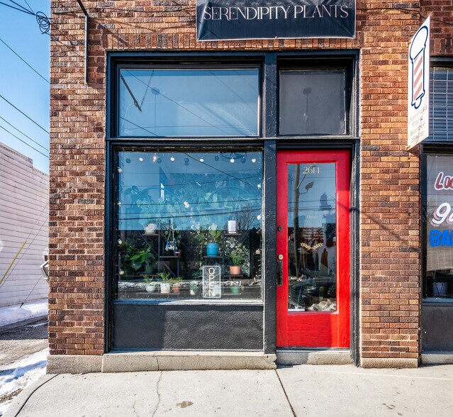 More Photos Of 2614 Shelby St, Indianapolis General Retail For Lease