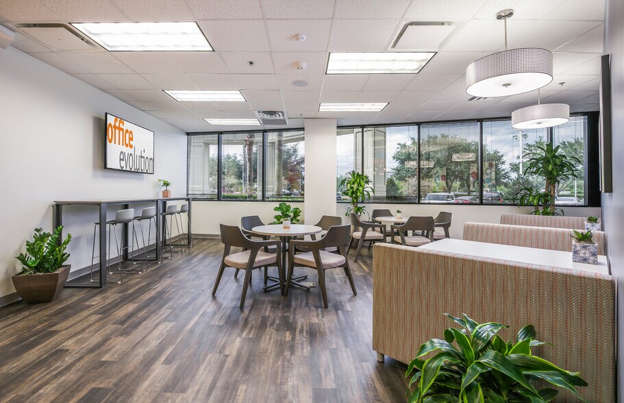 More Photos Of 5011 Gate Pky, Jacksonville Coworking Space