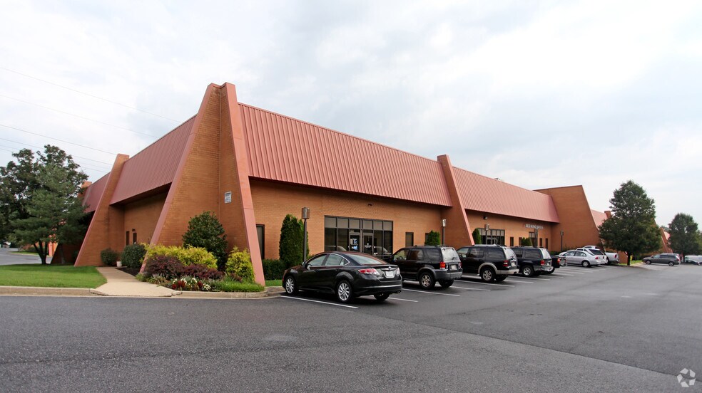 More Photos Of 611 Hammonds Ferry Rd, Linthicum Unknown For Lease