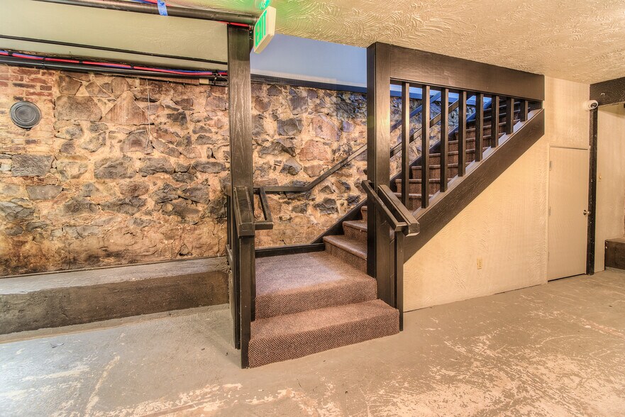 More Photos Of 5 N Front St, Yakima Restaurant For Lease