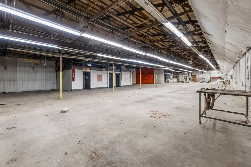 More Photos Of 155 1st St, Winthrop Warehouse For Lease