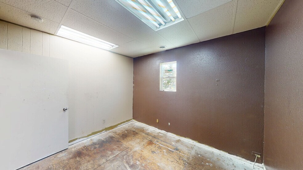 More Photos Of 10901 MacArthur Blvd, Oakland Office For Lease