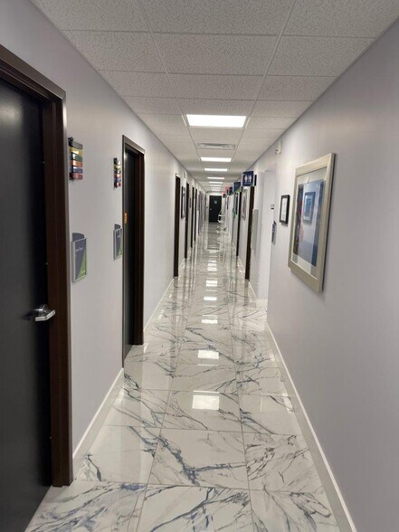 More Photos Of 493 Semoran Blvd, Casselberry Medical For Lease