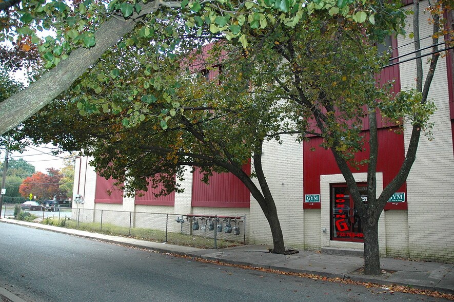 More Photos Of 10-30 Pearl St, Long Branch Warehouse For Lease