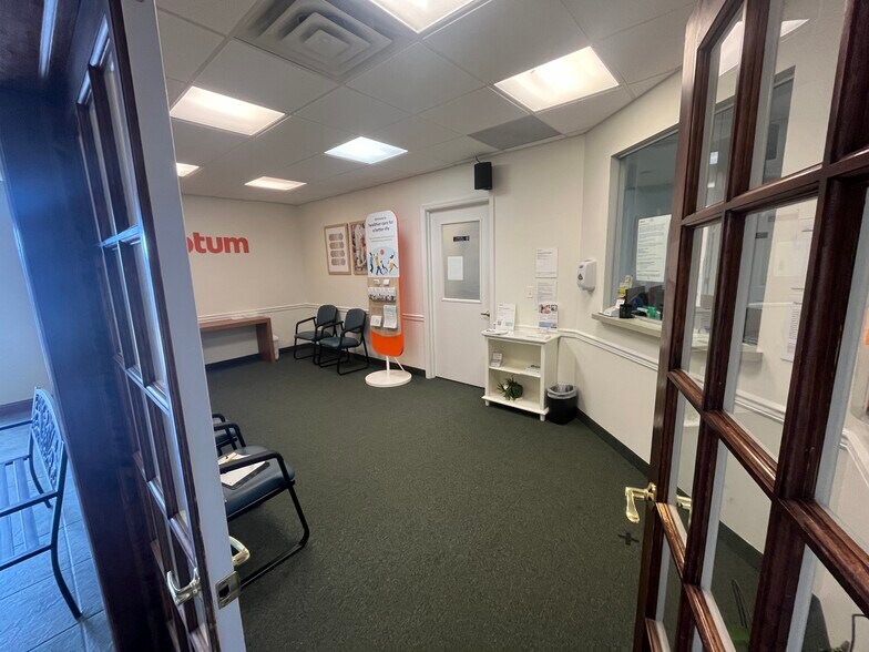 More Photos Of 40 Bey Lea Rd, Toms River Medical For Sale