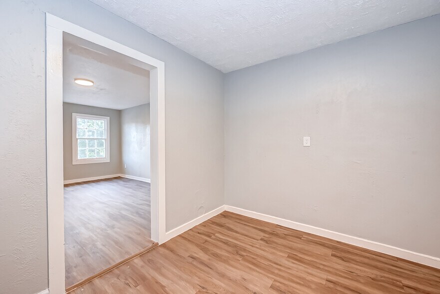 More Photos Of 6420 Conley St, Houston Apartments For Sale