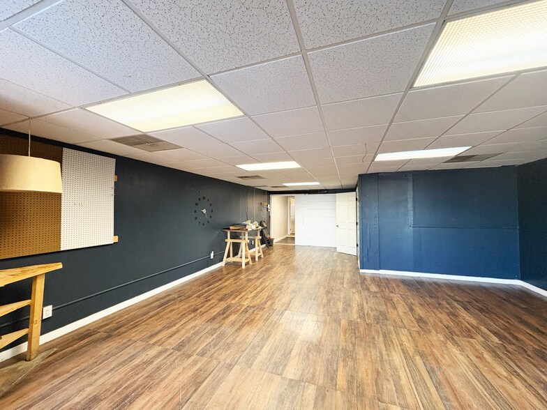 More Photos Of 203 E Franklin St, Chapel Hill Storefront For Sale